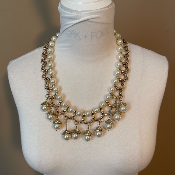 Banana Republic statement necklace - Picture 1 of 5